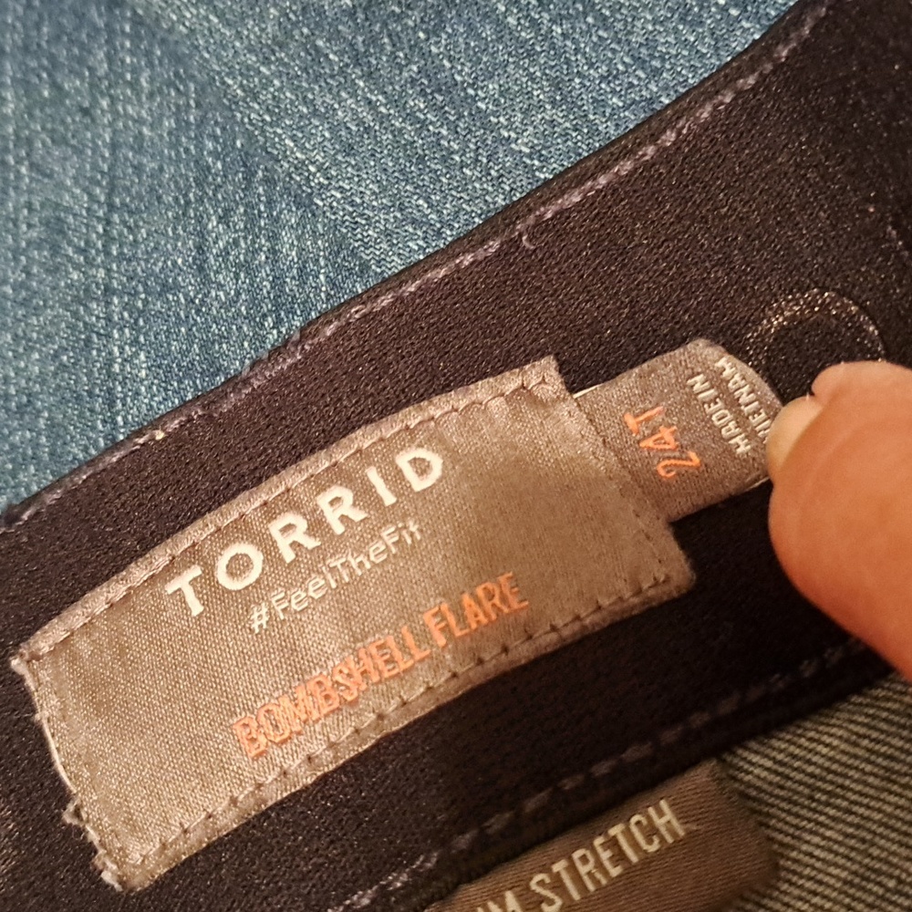 Torrid Dark Blue Distressed Jeans.  Size 24T. - Picture 3 of 9